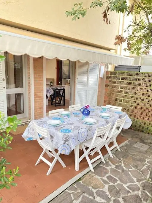 Holiday home Villetta Cortona Marina di Pietrasanta Italy